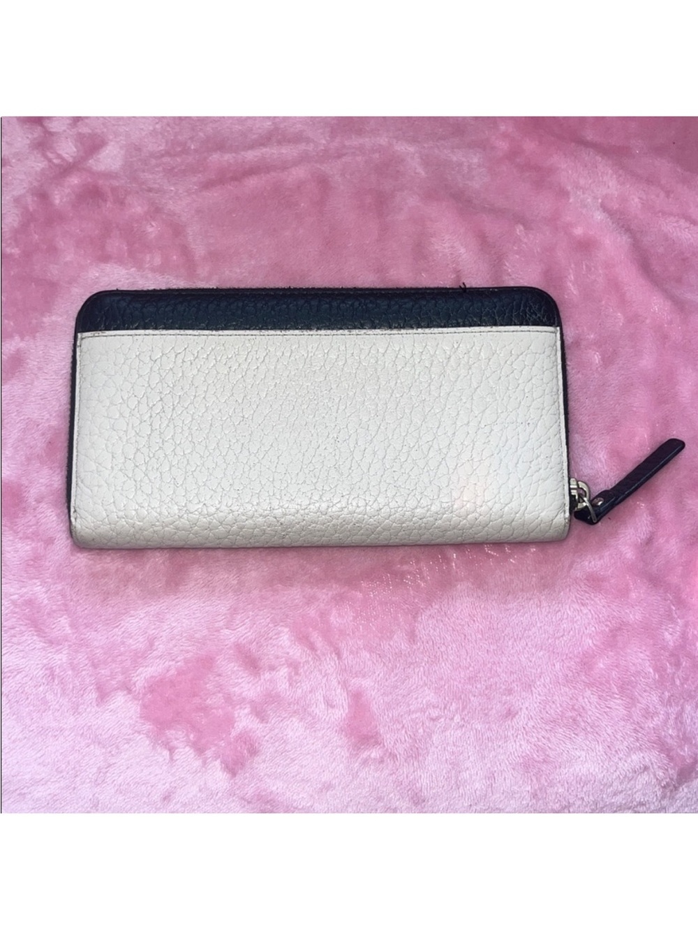 kate spade Storybook Lining Black and Cream Pebbled Zip Wallet - Picture 3 of 12
